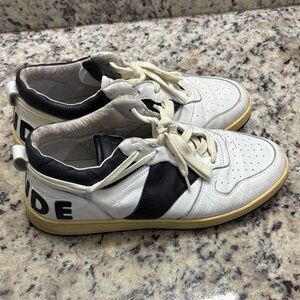 RHUDE
logo-lettering sneakers